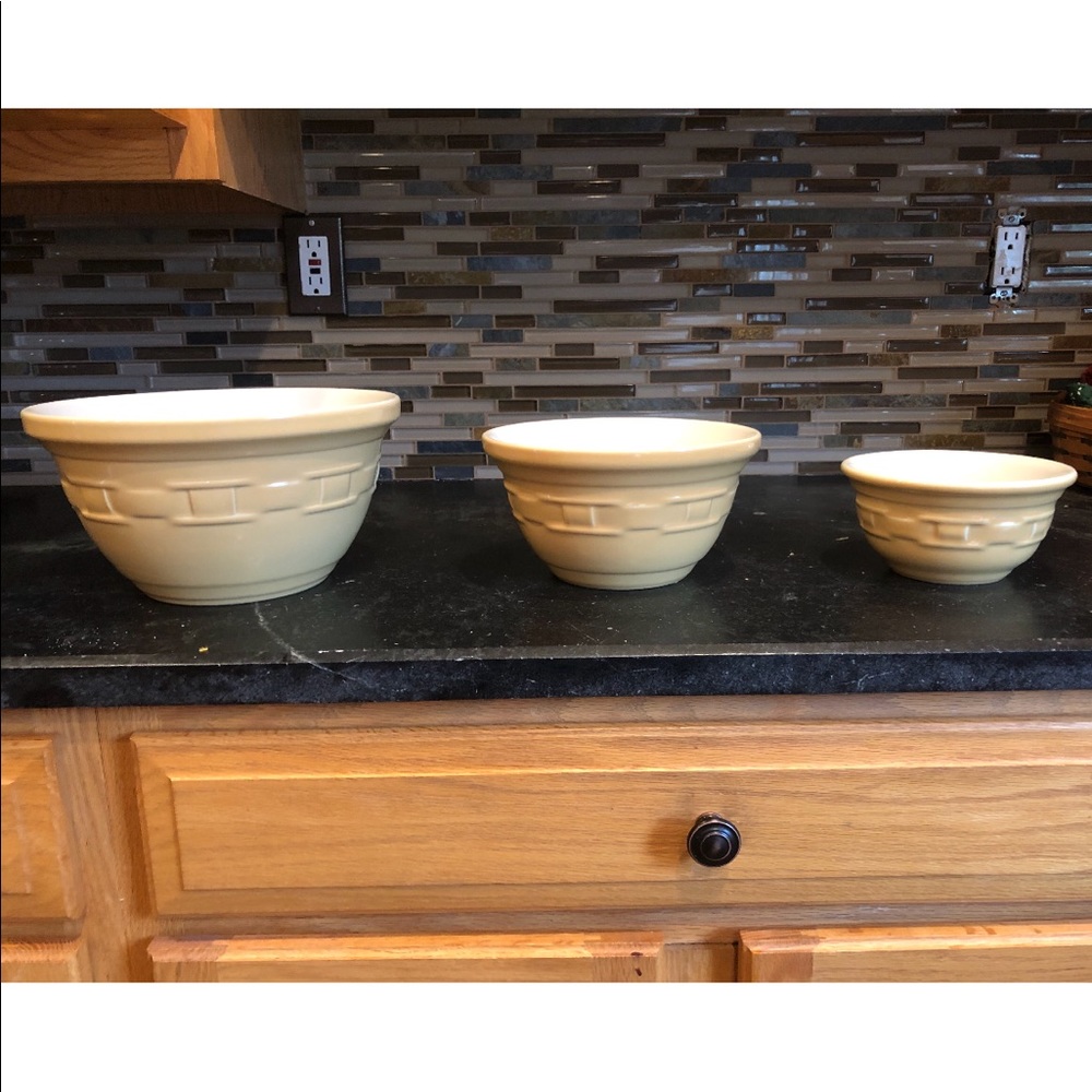 3 yellow longaberger mixing bowls